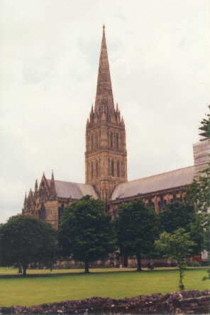 salisbury_cathedral.jpg (23146 bytes)